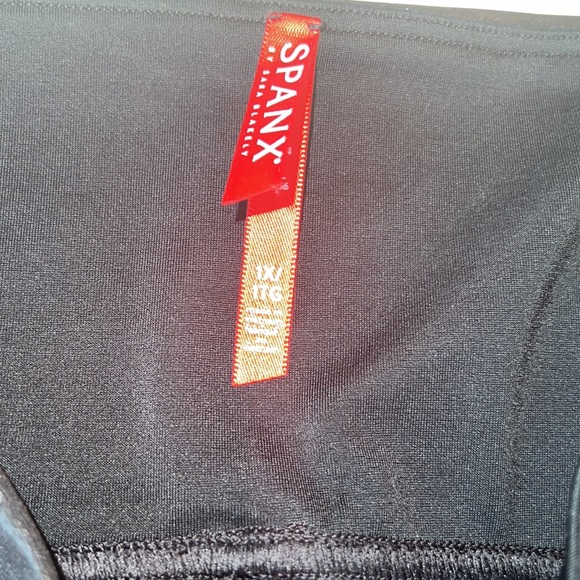 Spanx by Sara Blakely Leggings Size 1X - Picture 2 of 4